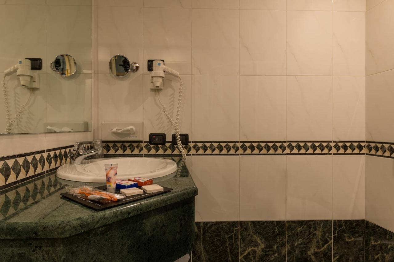 Del Duca Hotel Cava Manara