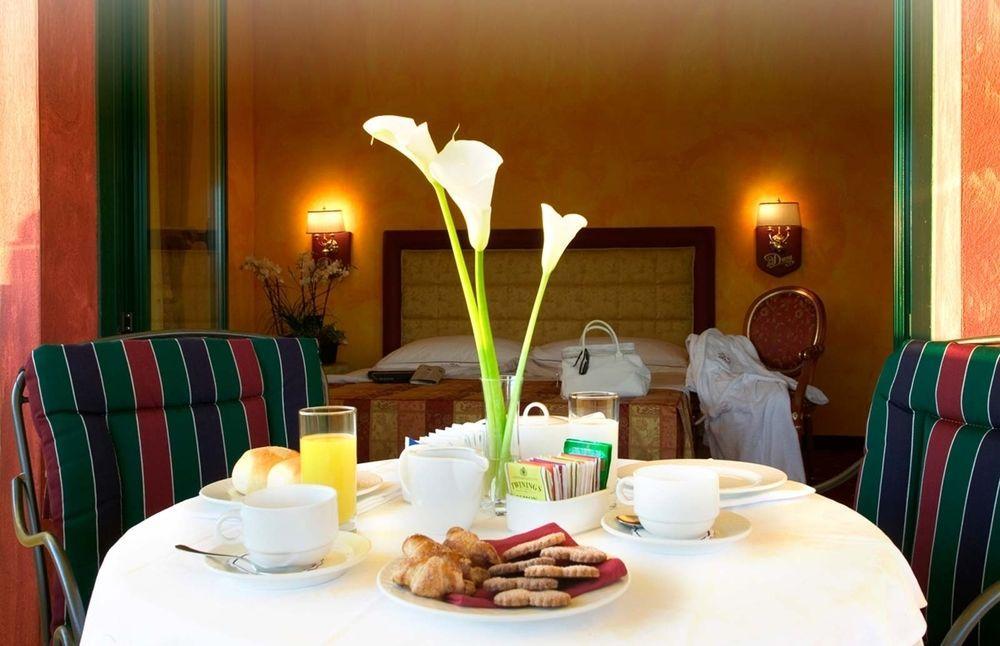 Del Duca 3* Cava Manara